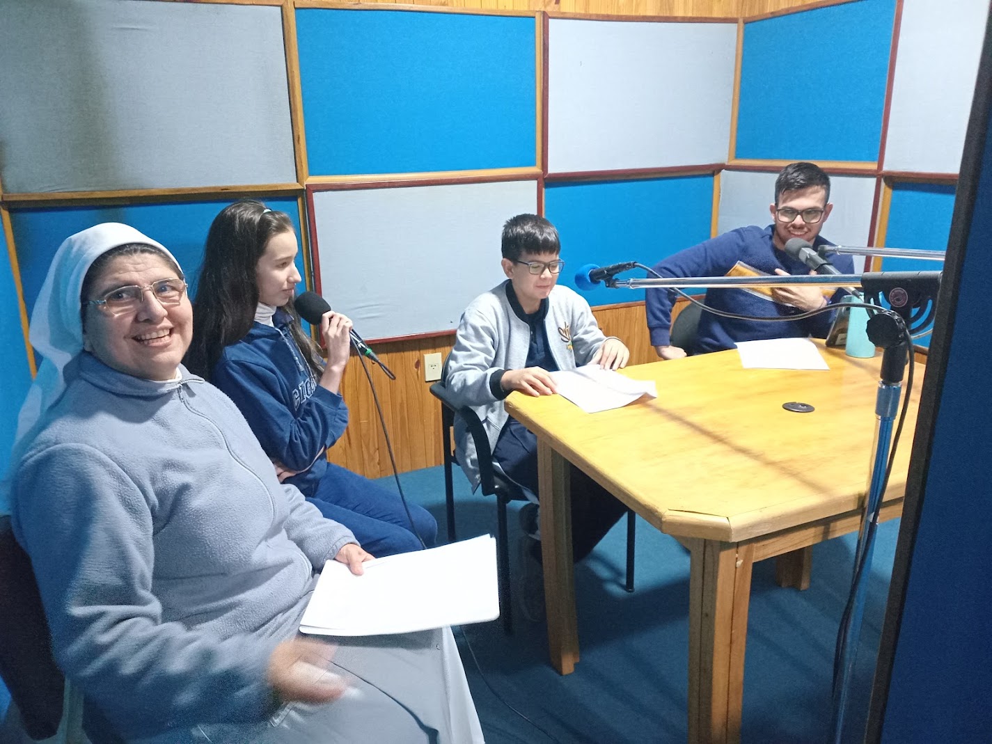 7° Grado en la radio